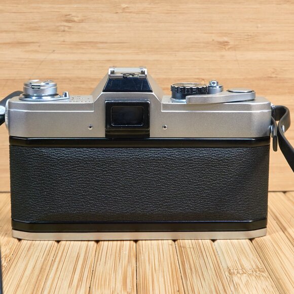 Vintage Canon Ftb QL 35mm Film Camera, with 50mm 1:1.8 FD Lens, Made in Japan - Picture 7 of 9